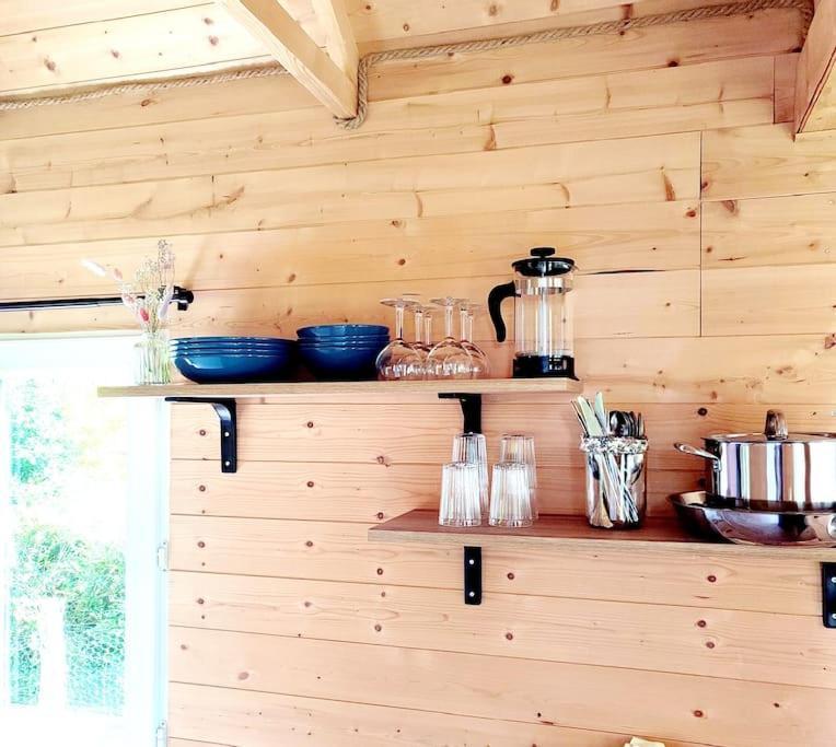 Nuit Insolite En Tiny House Questembert Exterior photo